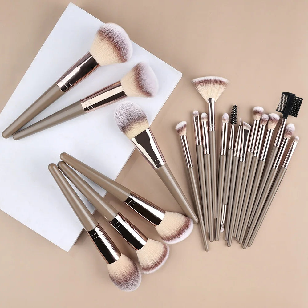 3-20Pcs Makeup Brushes Set